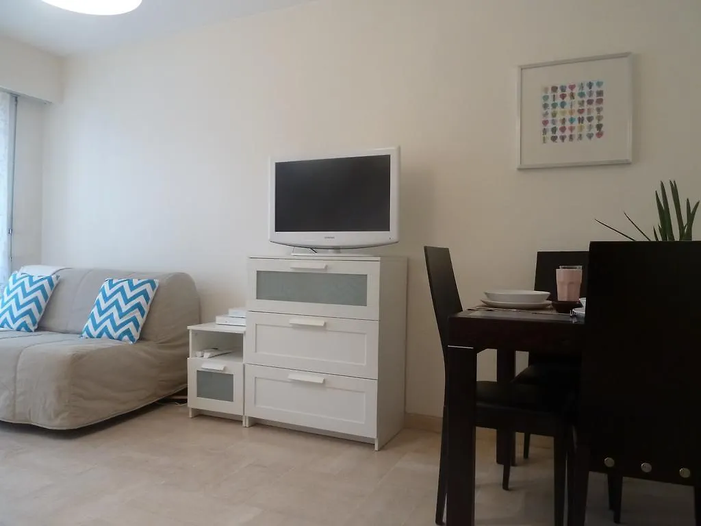 Le Neptunia Hotel Juan-les-Pins Apartment